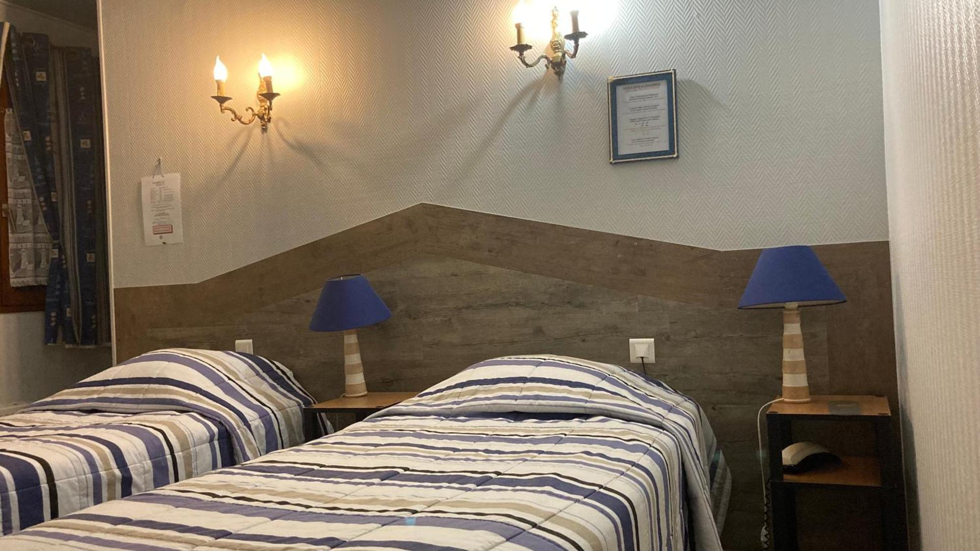Aux Trois Jean Hotell Le Crotoy Exteriör bild
